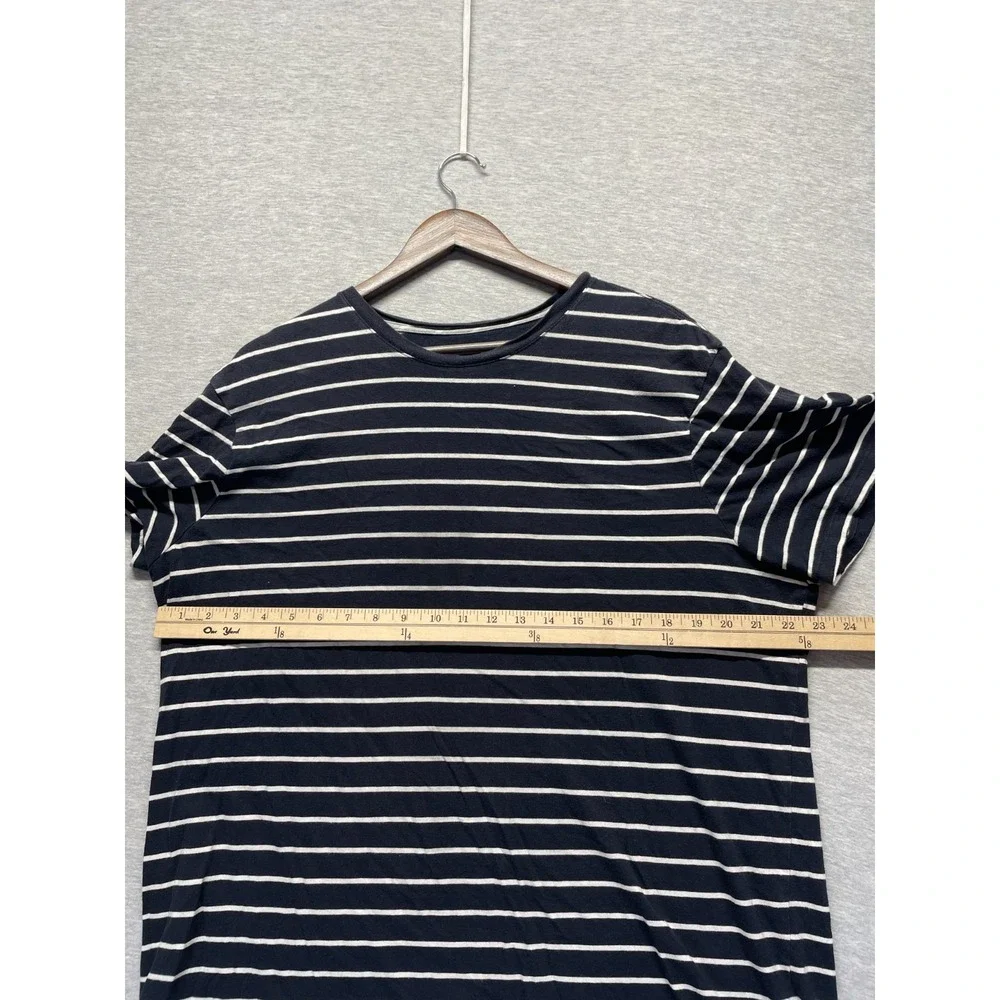 Banana Republic Soft Wash T Shirt Mens XL Blue White Horizontal Striped Cotton